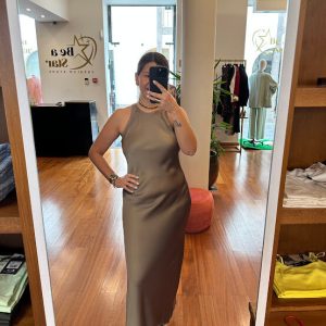 Vestido acetinado villa
