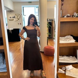 Vestido Castanho amarra atras