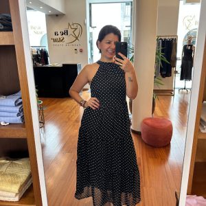 Vestido preto as bolinhas branco